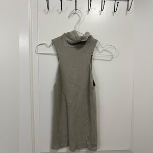 Free people Intimately Always Ready
Seamless Grey Turtleneck Tank